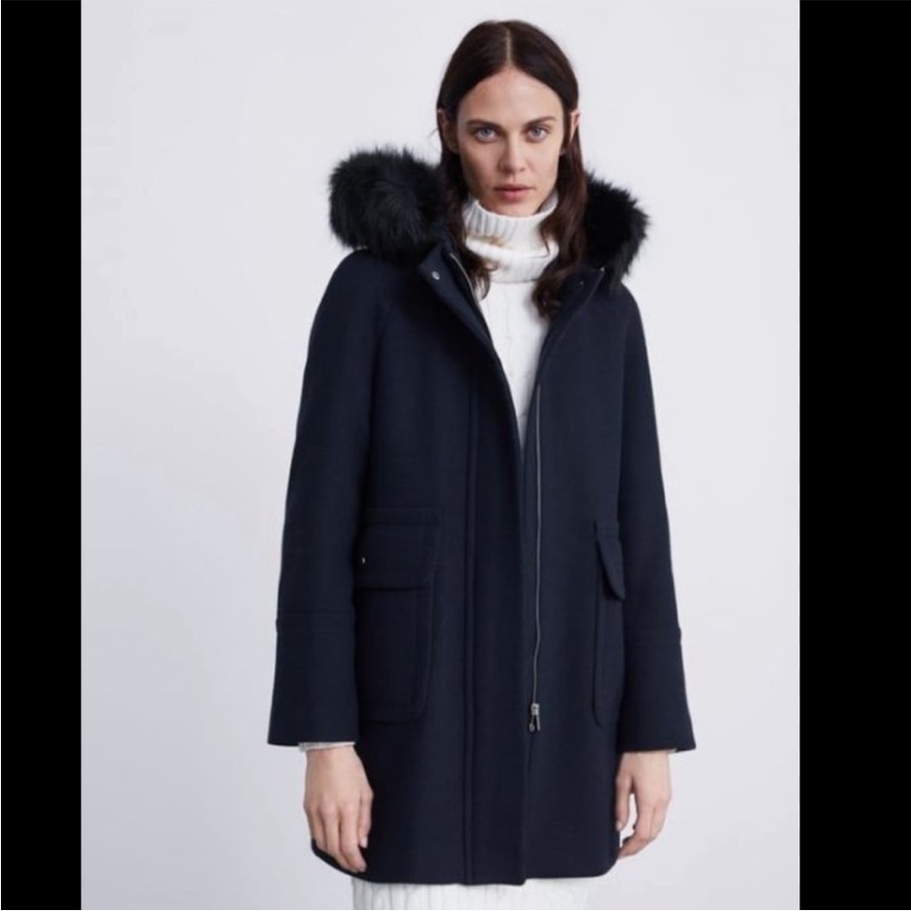 NWOT- Zara Zip up Fall/Winter Coat with hood